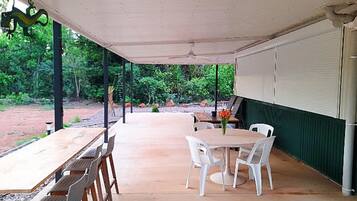 Outdoor dining