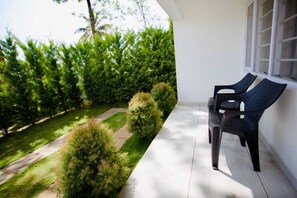 Terrace/patio - Hazeberg Resort Munnar (Devikolam)