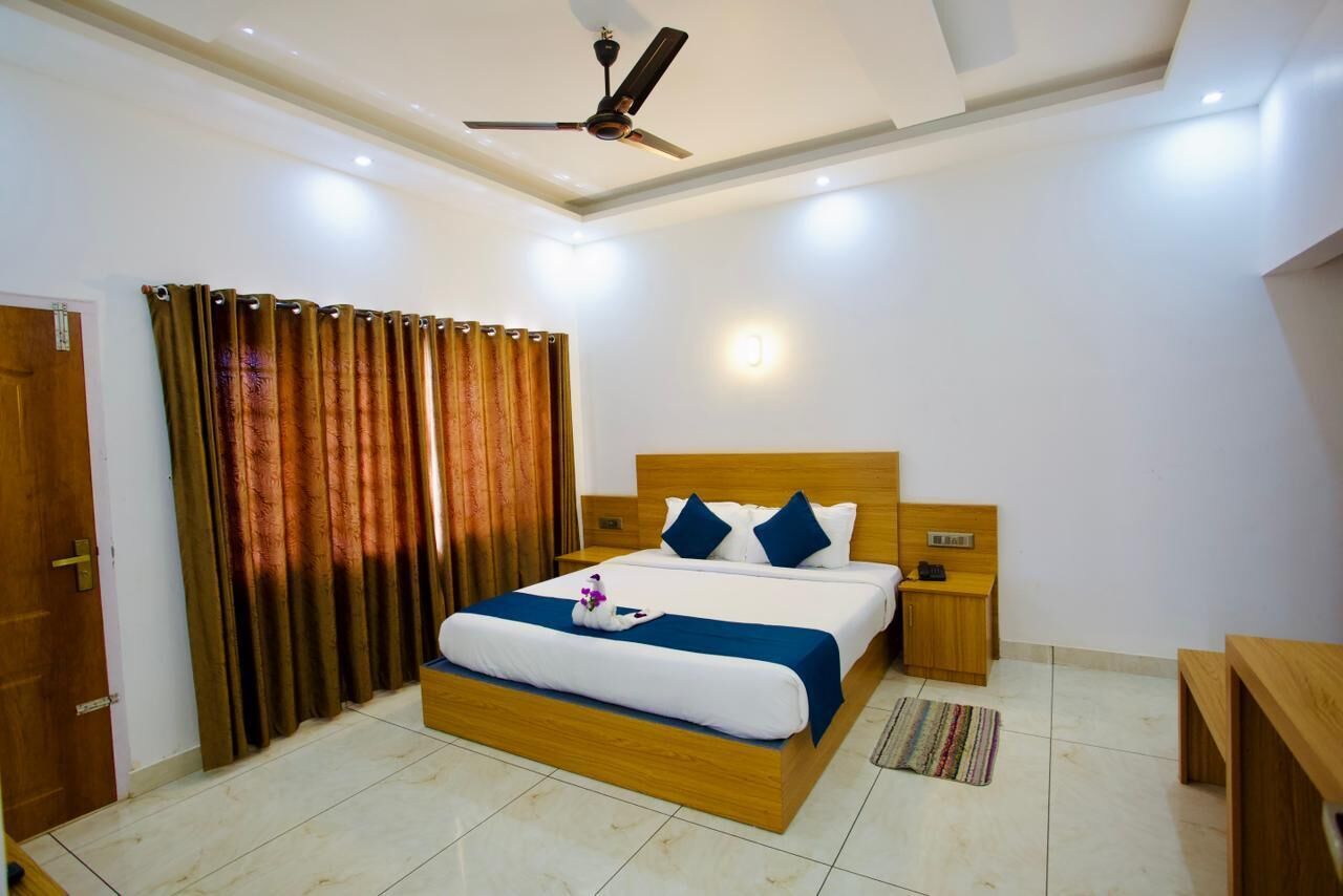 Luxury Suite, Balcony, Mountain View