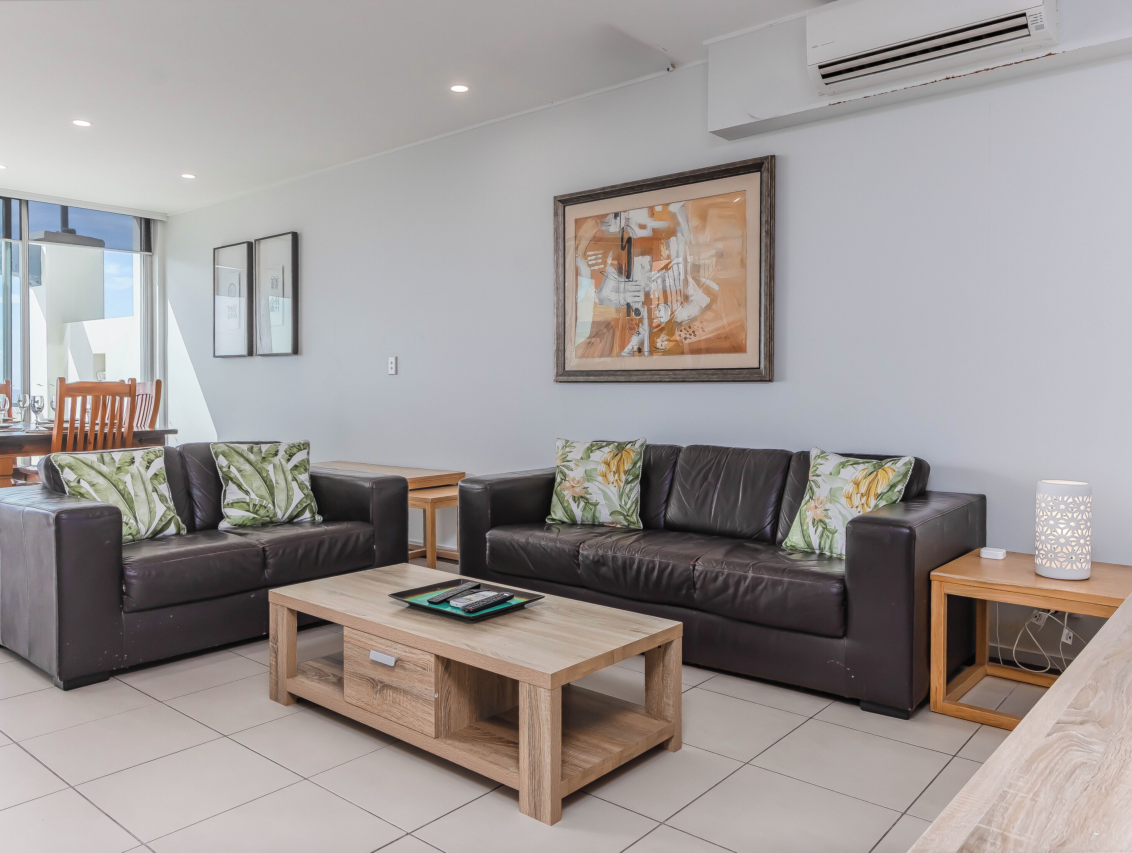 Apartment, 3 Bedrooms, Ocean View | Living area