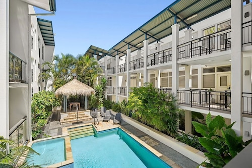 Paradiso Paradise 336 3BRM Oceanfront