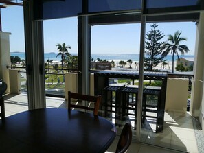 Appartement, 3 chambres, vue sur l’océan | Restauration