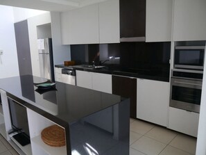 Appartement, 3 slaapkamers, uitzicht op oceaan | Privékeuken