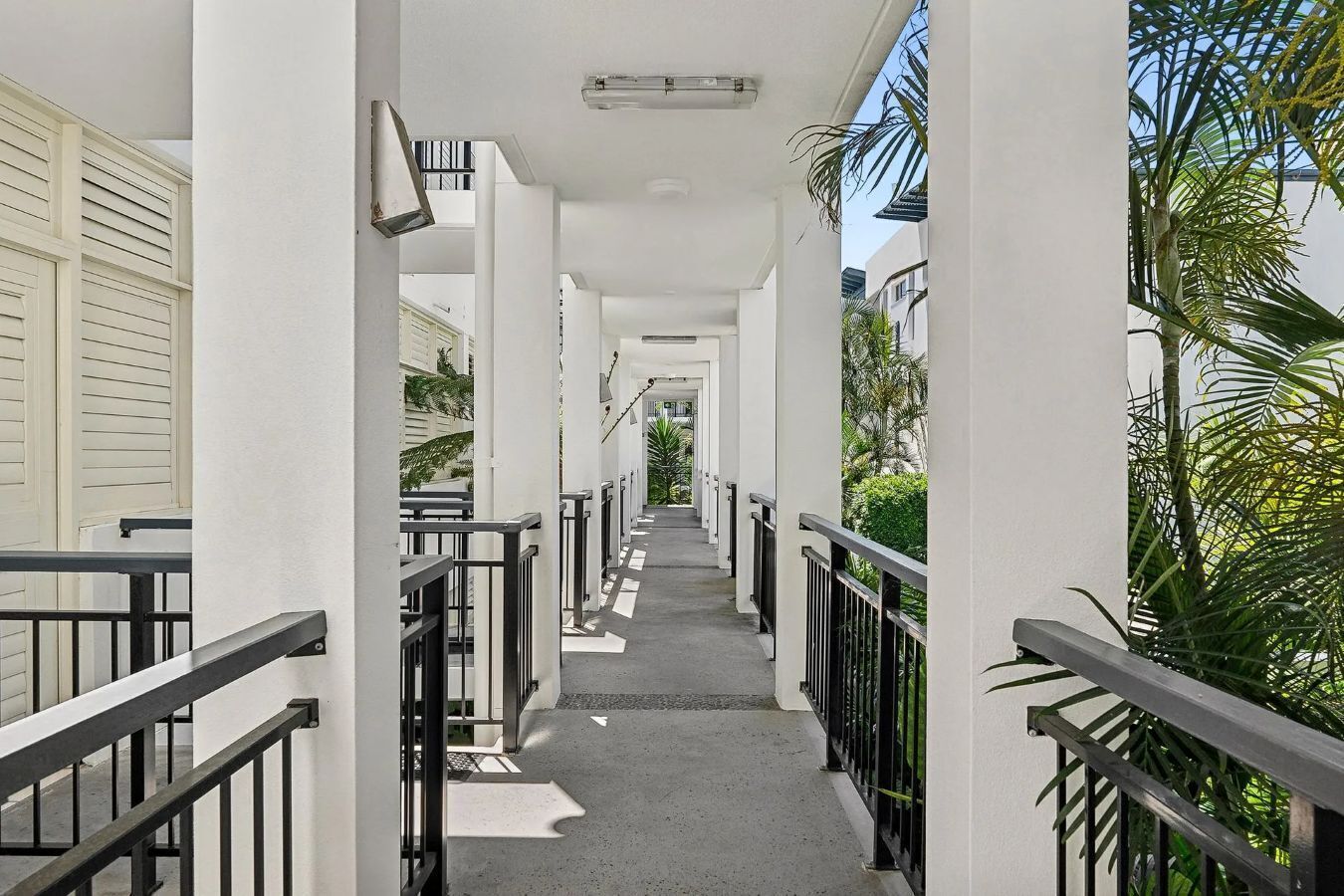 Leilighet, 3 soverom, havutsikt | Overnattingsstedets uteområder