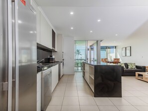 Appartement, 3 chambres, vue océan | Cuisine priv ée