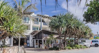Paradiso Paradise 336 3BRM Oceanfront