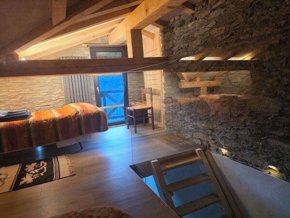 Imagen sin descripción, 1 de 18, botón