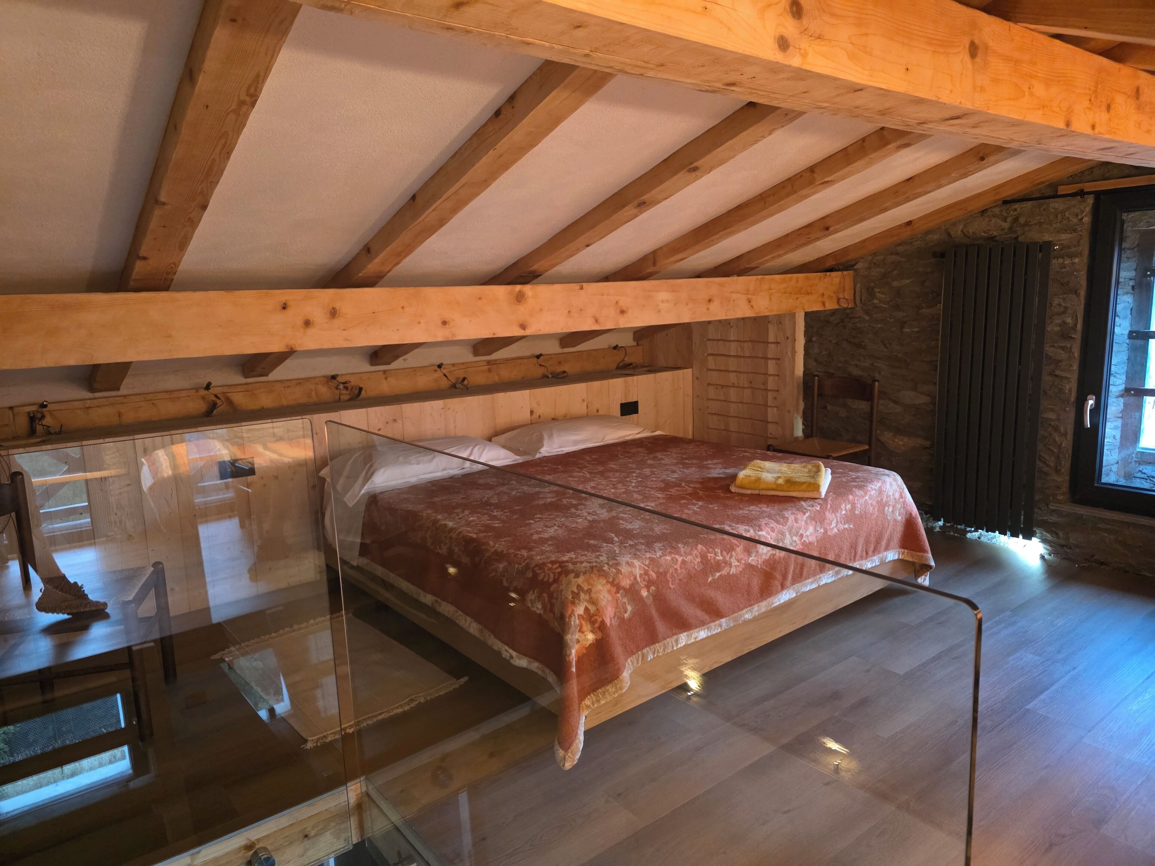 1 多间卧室、WiFi、床单