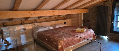 1 habitación, wifi y ropa de cama