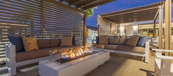 Designer Desert Escape | Resort Pool + Firepit + Hot Tub + Coworking + Gym