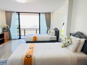 Tvåbäddsrum - balkong - utsikt mot bergen