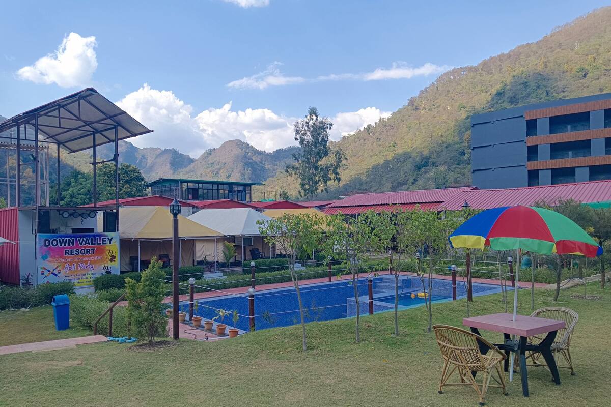 Deluxe Room, Hill View