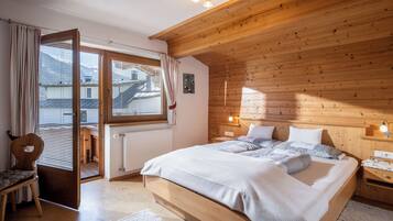 3 Schlafzimmer, Reisekinderbett, kostenloses WLAN, Bettwäsche