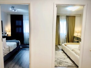 Luokittelematon kuva, 3 kautta 20, painike