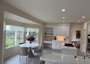 Unclassified image, 2 of 18, button