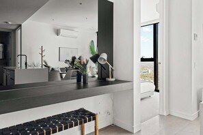 Apartment (2 Bedrooms) | Interior - Stylish 2BR Close to Melbourne Central & QV (Melbourne)