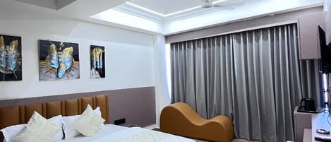 Deluxe Room | Free WiFi, bed sheets