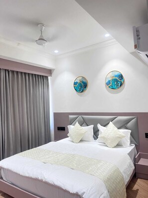 Deluxe Room - Hotel Lee Prime (Ahmedabad)