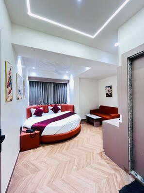 Luxury Room - Hotel Lee Prime (Ahmedabad)