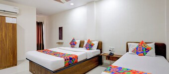 Fabhotel Grand Executive