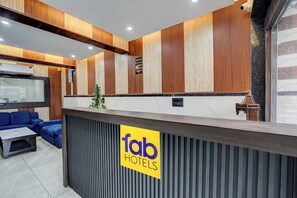 Reception - Fabhotel Ivory Loft (Noida)