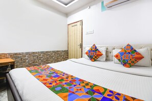 Habitació Deluxe | Llençols de cotó egipci, roba de llit d'alta qualitat i wifi gratuïta