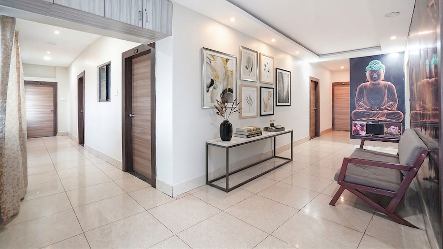 Fabhotel Garden Tree