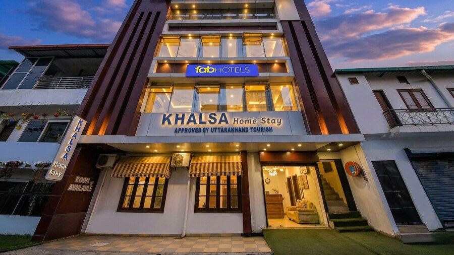Fabhotel Khalsa Homestay