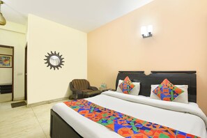 Deluxe Room | Egyptian cotton sheets, premium bedding, free WiFi, bed sheets - Fabhotel Le Regent (Gurugram)