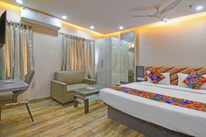 Deluxe Room | Egyptian cotton sheets, premium bedding, free WiFi, bed sheets - Fabhotel Disa (Kolkata)