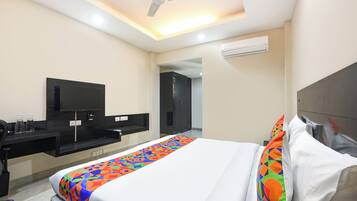 Egyptian cotton sheets, premium bedding, free WiFi, bed sheets