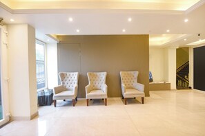 Lobby - Fabhotel Heritage Inn Golf Course Rd (Gurugram)