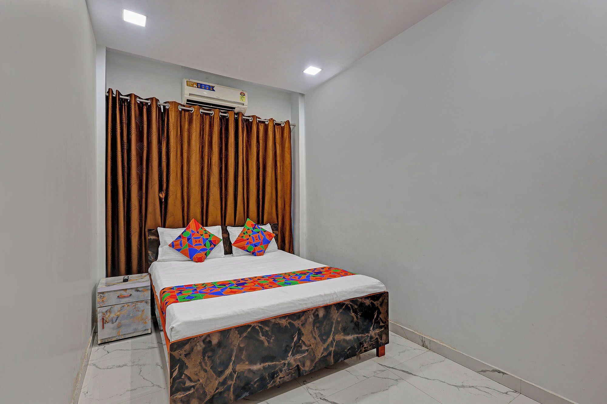 Phòng Deluxe | Bộ trải giường bằng vải cotton Ai Cập, bộ đồ giường cao cấp 