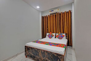 Phòng Deluxe | Bộ trải giường bằng vải cotton Ai Cập, bộ đồ giường cao cấp 