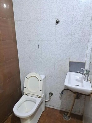 Ducha y cabezal de ducha tipo lluvia