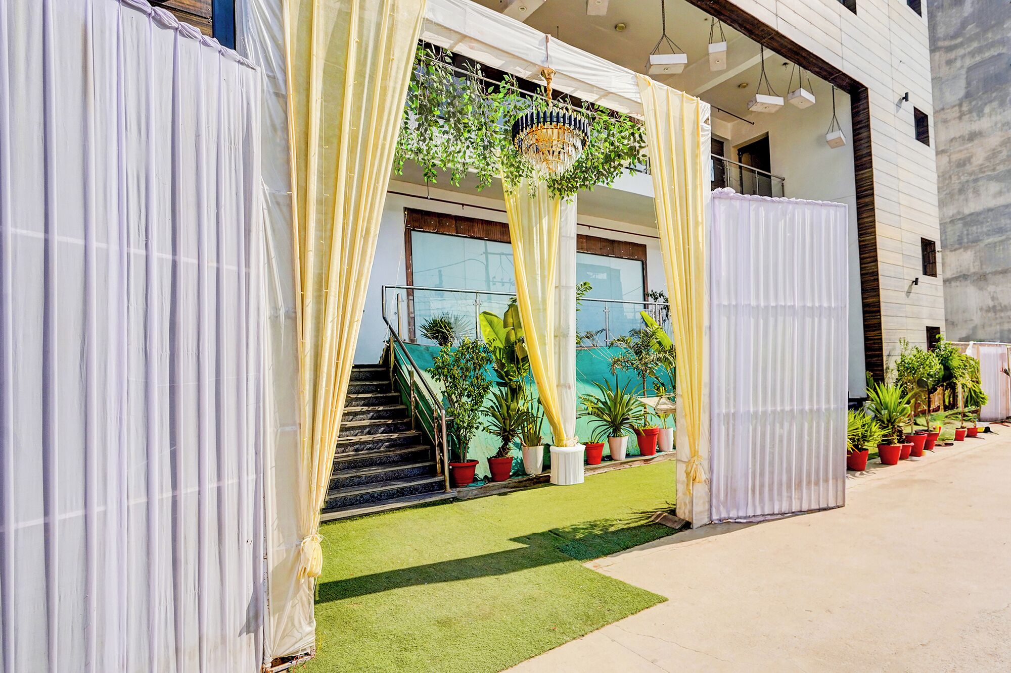 ทางเข้าที่พัก