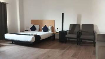 Lakens van Egyptisch katoen, luxe beddengoed, een kluis op de kamer