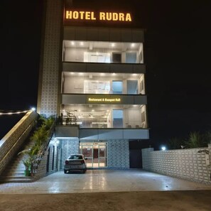Exterior - Fabhotel Rudra (Rishikesh)