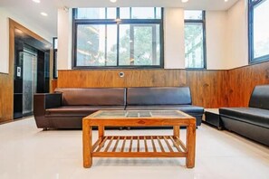 로비 좌석 공간