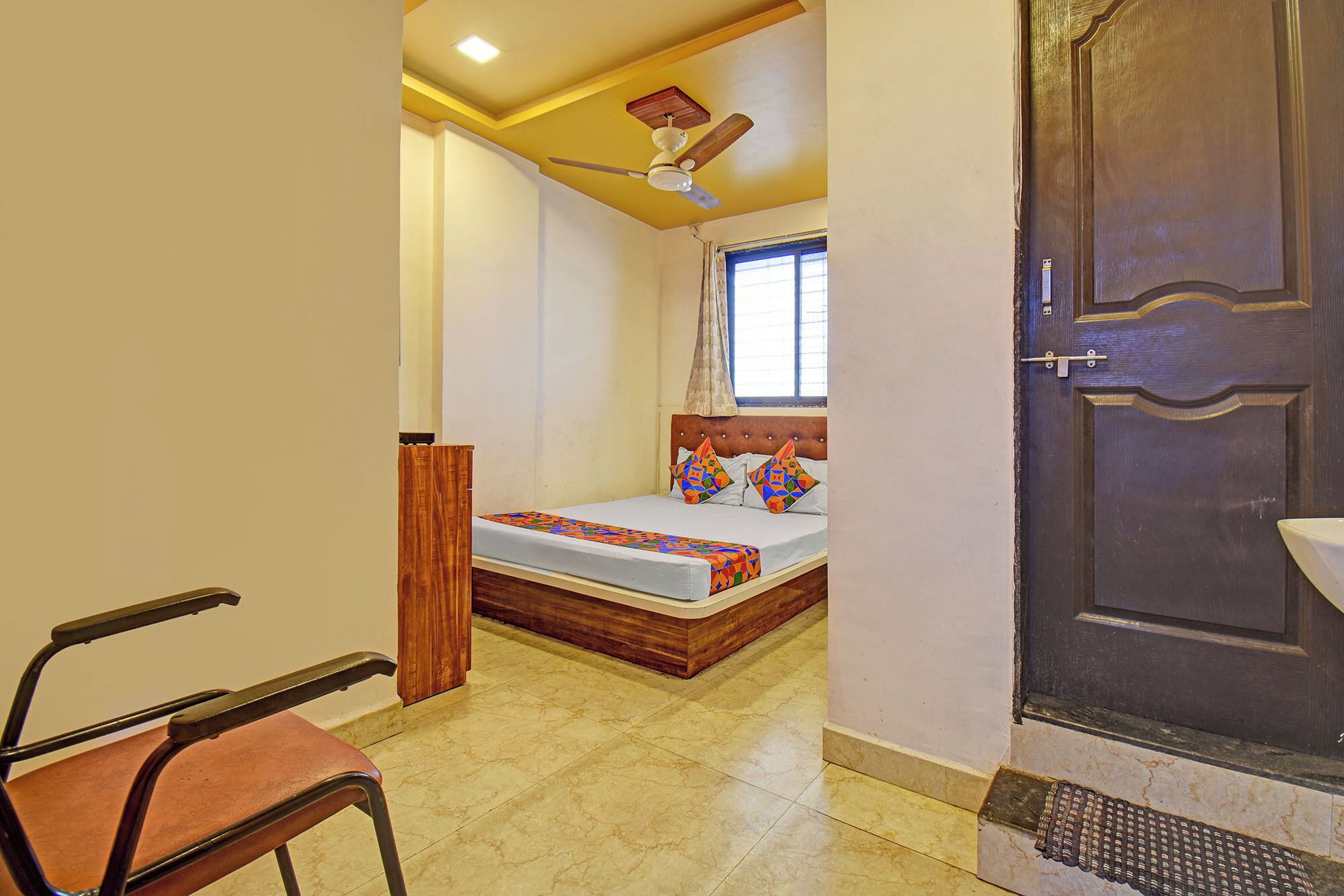 Egyptian cotton sheets, premium bedding, in-room safe, free WiFi