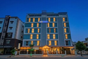 Exterior - Fabhotel The Cb Grand (Hyderabad)