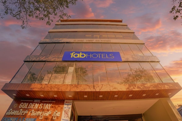 Front of property - Fabhotel Golden Stay I (Bangalore)