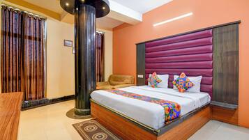 Deluxe Room | Egyptian cotton sheets, premium bedding, in-room safe, free WiFi