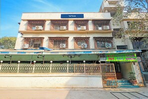Exterior - Fabhotel Patel In Dormitory (Mumbai)