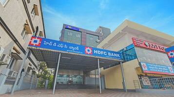 EntrĂ©e de lâhĂ©bergement