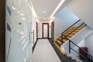 Lobby - Fabhotel Shourya Regency (Pune)
