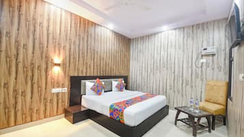 Deluxe Room | Egyptian cotton sheets, premium bedding, in-room safe, free WiFi