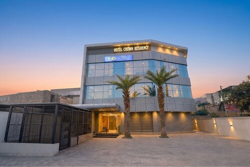 Fabhotel Crown Residency