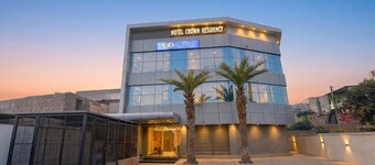 Fabhotel Crown Residency