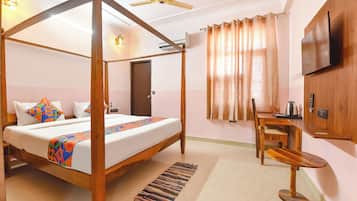 Egyptian cotton sheets, premium bedding, free WiFi, bed sheets